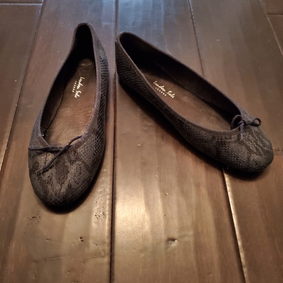 London Sole Shoes - London Sole Black Snake Skin Ballet Flats 38